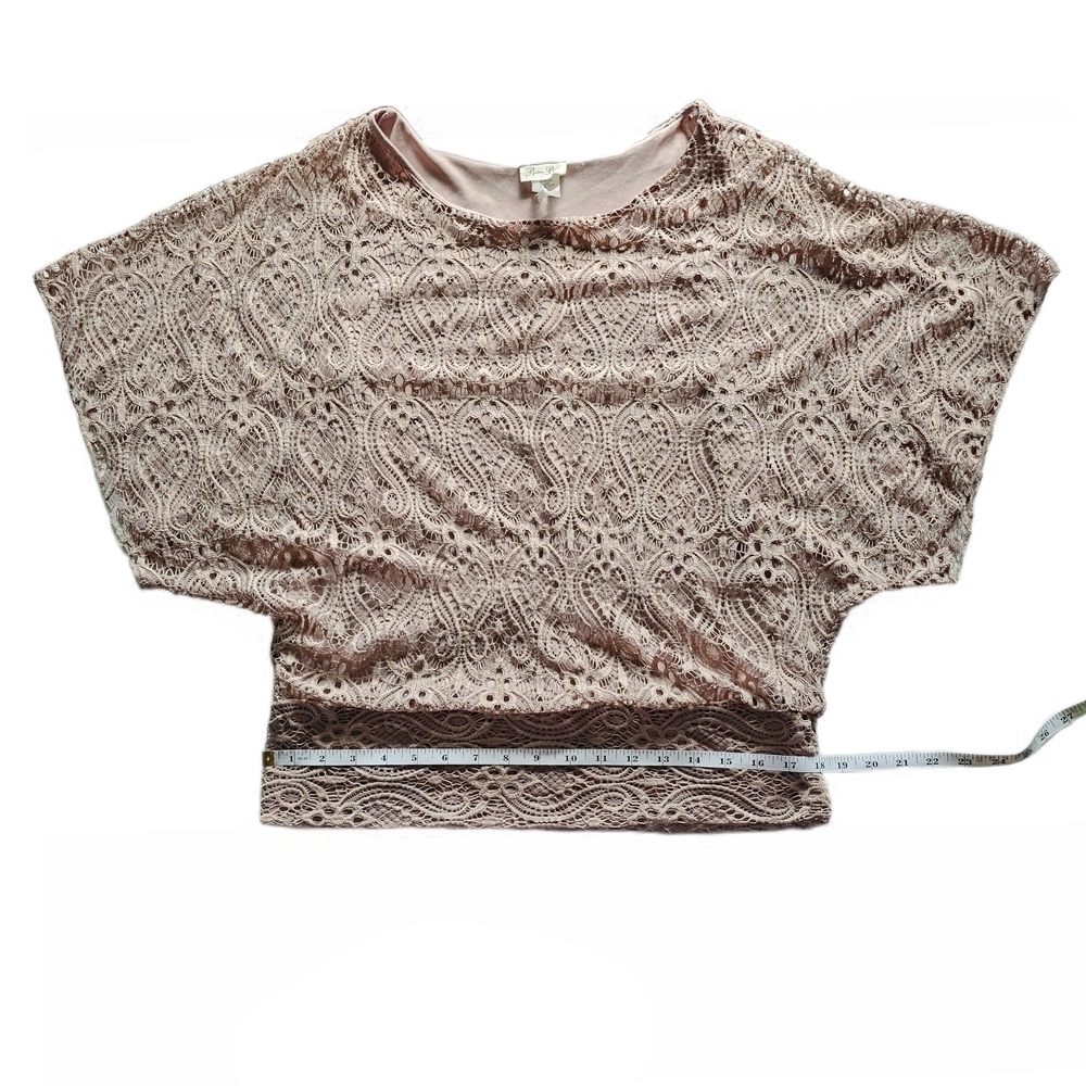 Brittany Black Elegant Lace Women's 3/4 Sleeve Banded Bottom Tank Lace Top - Picture 6 of 12